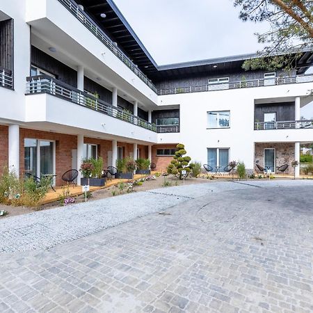 Apartamenty Przy Plazy Z Basenem Z Podgrzewana Woda I Mini Spa - Osrodek Kolonijno-Wczasowy Mewa Niechorze Ngoại thất bức ảnh