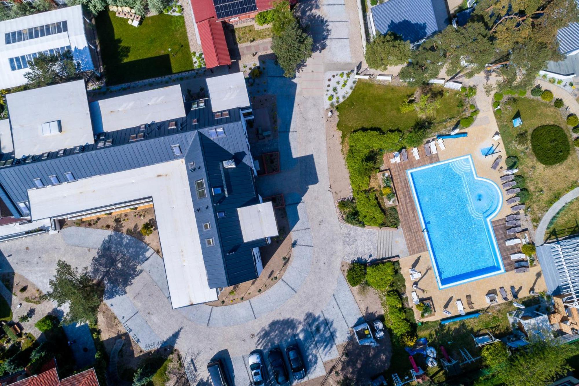 Apartamenty Przy Plazy Z Basenem Z Podgrzewana Woda I Mini Spa - Osrodek Kolonijno-Wczasowy Mewa Niechorze Ngoại thất bức ảnh