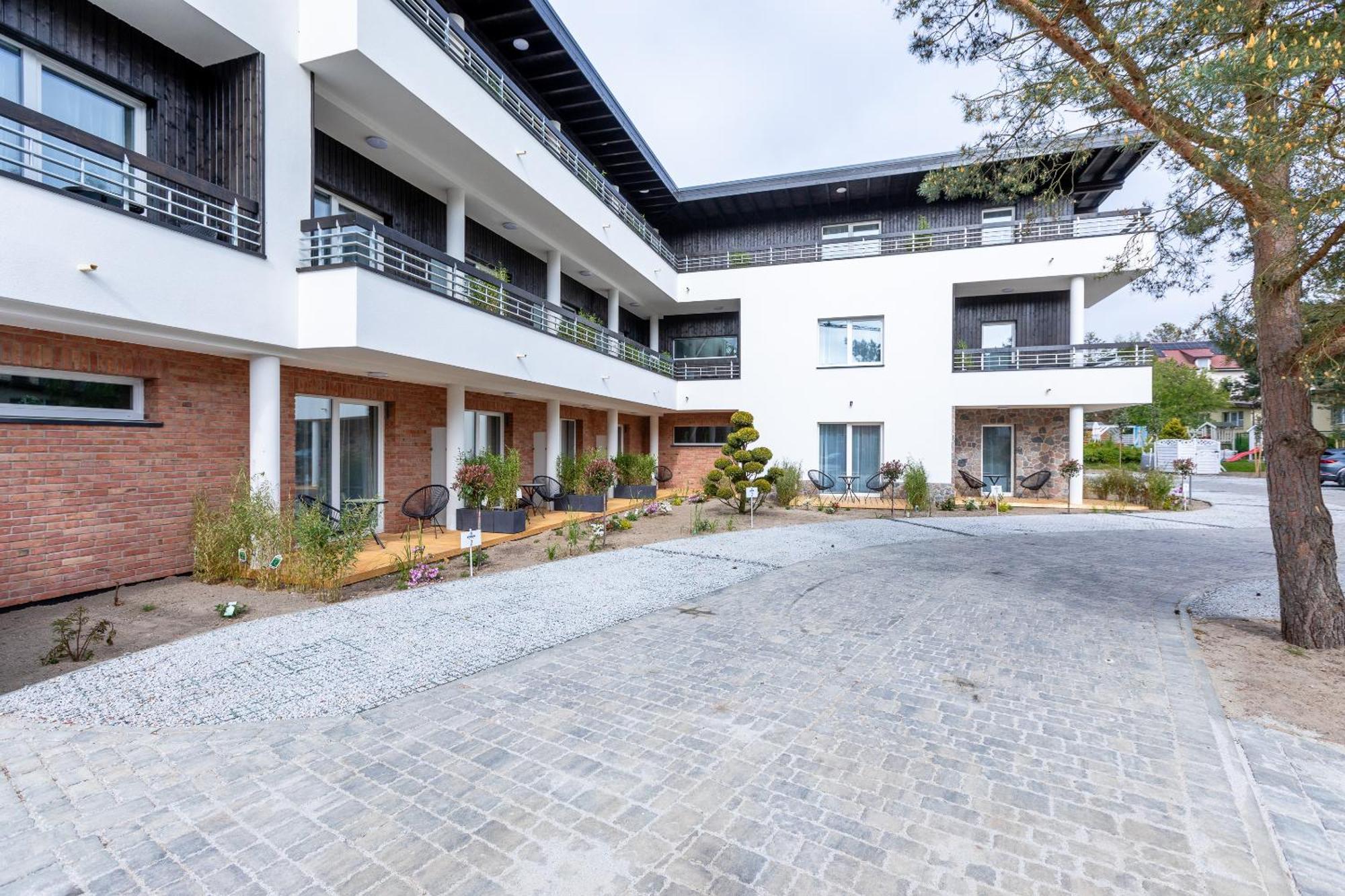Apartamenty Przy Plazy Z Basenem Z Podgrzewana Woda I Mini Spa - Osrodek Kolonijno-Wczasowy Mewa Niechorze Ngoại thất bức ảnh