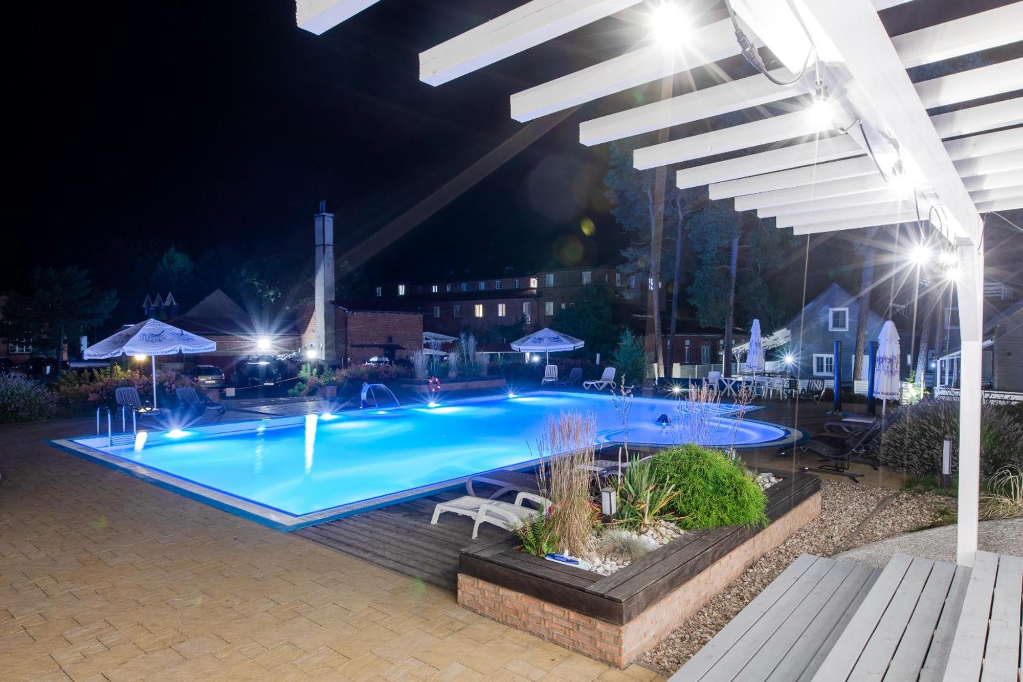 Apartamenty Przy Plazy Z Basenem Z Podgrzewana Woda I Mini Spa - Osrodek Kolonijno-Wczasowy Mewa Niechorze Ngoại thất bức ảnh